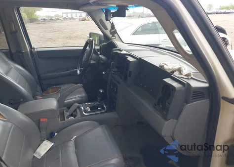 2007 Jeep Commander Sport z USA, uszkodzony, nr VIN 1J8HG48N77C611652